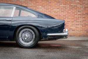Image 23/64 of Aston Martin DB 4 (1962)