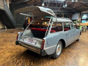 Image 25/30 of Citroën DS 20 Familiale (1970)