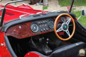 Bild 21/26 von Morgan Plus 8 (1976)