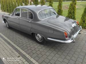 Image 2/15 of Jaguar 420 (1967)
