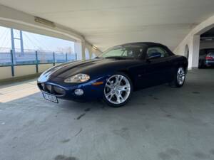 Bild 3/17 von Jaguar XKR (2002)