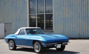 Image 8/26 of Chevrolet Corvette Sting Ray Convertible (1965)
