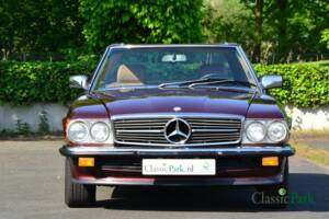 Image 32/50 of Mercedes-Benz 560 SL (1987)