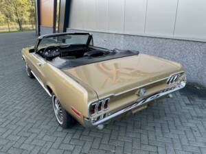 Image 8/36 of Ford Mustang 200 (1968)