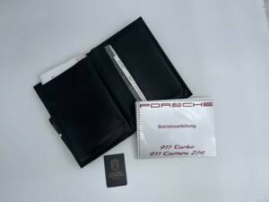 Image 9/50 of Porsche 911 Carrera 2 "America Roadster" (1993)