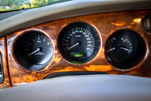 Bild 5/27 von Jaguar XKR (2001)