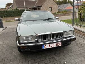 Obraz 1/8 pojazdu Daimler XJ 6 4.0 (1993)