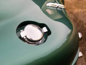 Image 44/50 of Aston Martin DB 2 (1953)