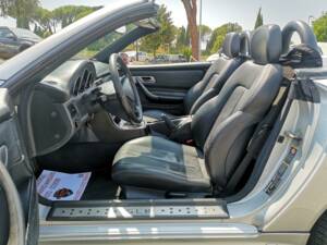 Imagen 17/38 de Mercedes-Benz SLK 200 Kompressor (2002)