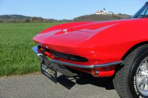 Image 3/43 de Chevrolet Corvette Sting Ray Convertible (1964)