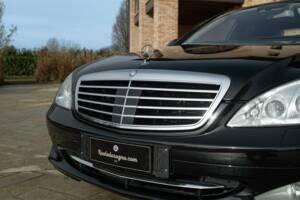 Bild 18/50 von Mercedes-Benz S 600 L (2007)