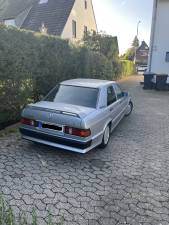 Image 3/12 of Mercedes-Benz 190 E 2.5-16 (1988)