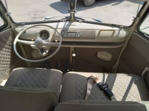 Image 20/26 de Volkswagen T1 Brasil &quot;Samba&quot; (1975)