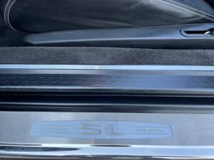Image 32/91 of Mercedes-Benz SL 320 "Final Edition" (2001)