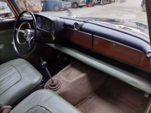 Image 24/34 of Rover 3 Litre Mk II (1963)