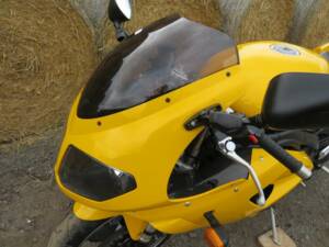 Image 6/40 of Triumph DUMMY (2006)