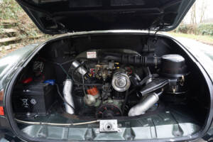 Image 13/20 of Volkswagen Karmann Ghia 1500 (1970)