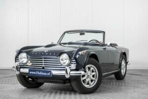 Image 3/50 of Triumph TR 4A (1967)