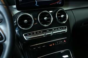 Bild 21/49 von Mercedes-Benz C 220 d 4MATIC (2021)