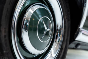 Afbeelding 42/47 van Mercedes-Benz 300 SE (1967)