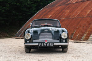 Image 2/34 of Aston Martin DB 2 (1953)
