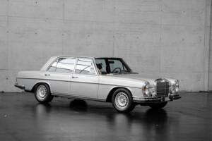 Immagine 8/50 di Mercedes-Benz 300 SEL 6.3 (1968)