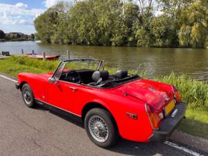 Image 4/17 de MG Midget 1500 (1975)