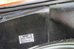 Image 39/50 of Ferrari 328 GTS (1986)