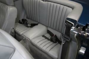 Image 18/30 of Mercedes-Benz 300 SL (1986)