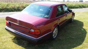 Bild 6/11 von Mercedes-Benz 500 E (1992)