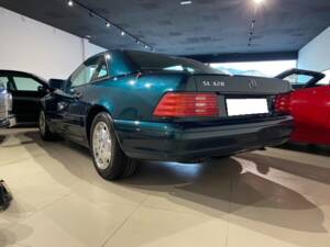 Afbeelding 31/36 van Mercedes-Benz SL 320 (1996)