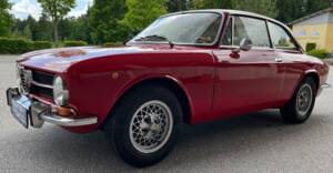 Imagen 2/13 de Alfa Romeo Giulia 1600 GT Junior (1973)
