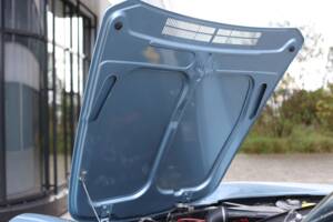 Image 46/56 of Peugeot 404 Coupé (1968)