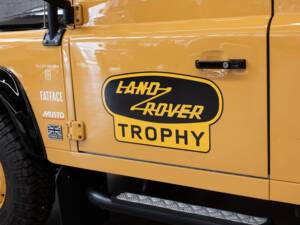 Image 42/47 of Land Rover Defender 90 Works V8 (2013)