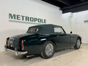 Image 34/37 of Aston Martin DB 2&#x2F;4 Mk III (1959)