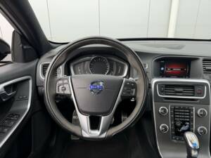 Obraz 6/40 pojazdu Volvo V60 Polestar (2017)