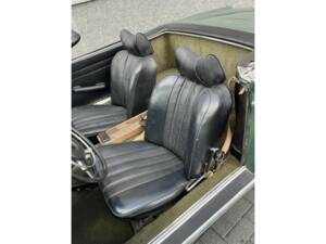 Image 35/50 of Mercedes-Benz 280 SL (1968)