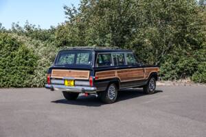 Bild 40/44 von Jeep Grand Wagoneer (1988)