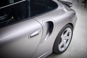 Image 51/98 of Porsche 911 Turbo (2000)