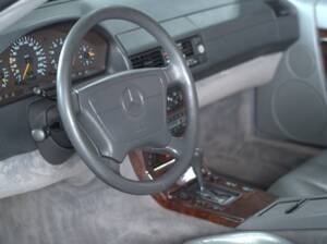 Image 40/56 de Mercedes-Benz 500 SL (1993)