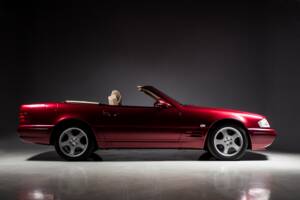 Image 2/45 of Mercedes-Benz SL 280 "Final Edition" (2001)