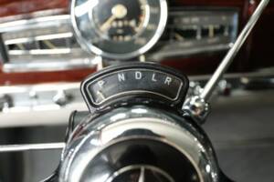Image 21/50 de Mercedes-Benz 300 d (1958)
