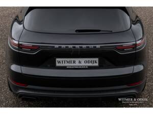 Image 16/37 of Porsche Cayenne E-Hybrid (2018)