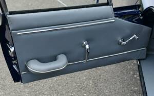 Image 33/50 de Jaguar Type E 3.8 (1962)