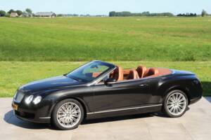 Bild 2/50 von Bentley Continental GTC (2007)