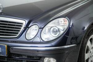 Bild 22/50 von Mercedes-Benz E 320 T 4MATIC (2004)