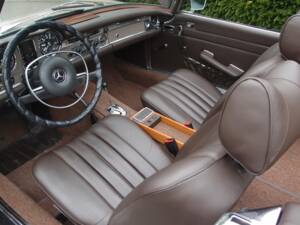Image 41/99 de Mercedes-Benz 280 SL (1971)