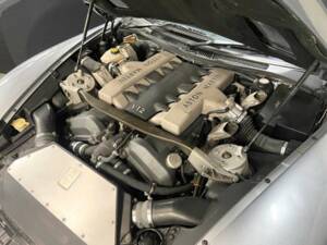 Image 47/50 of Aston Martin V12 Vanquish (2003)