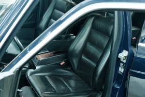 Bild 25/50 von Mercedes-Benz 500 SEL (1990)