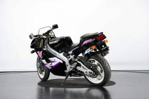 Afbeelding 2/45 van Suzuki RGV 250 Gamma (1992)